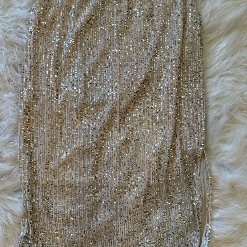 Vince Camuto Cream Top with Gold Sequins